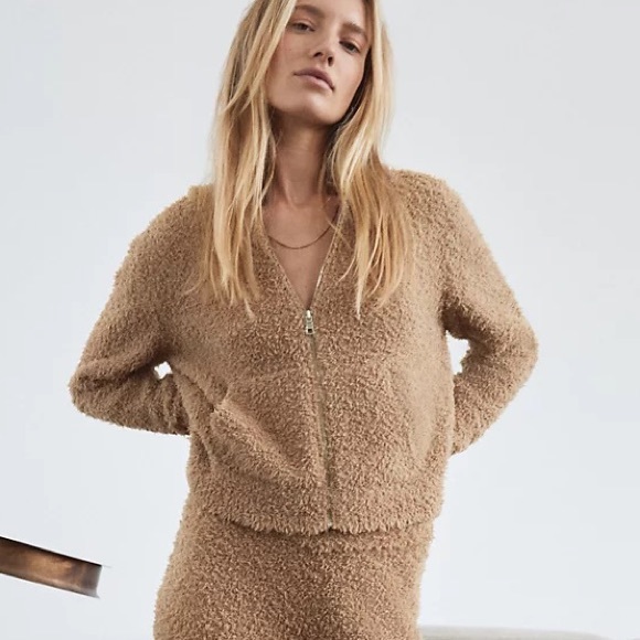 Aritzia The Group by Babaton Retreat Hoodie in Hazy Lilac - Picture 7 of 8